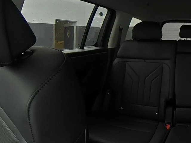 New 2026 Gray Hyundai SEL image 40