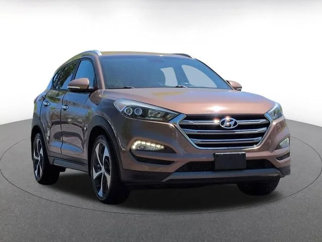 Used 2016 Beige Hyundai Limited image 1