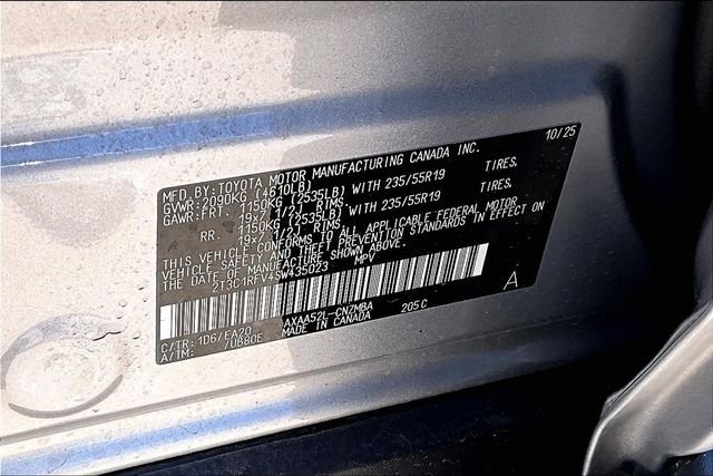 Used 2025 Silver Toyota XLE Premium image 35