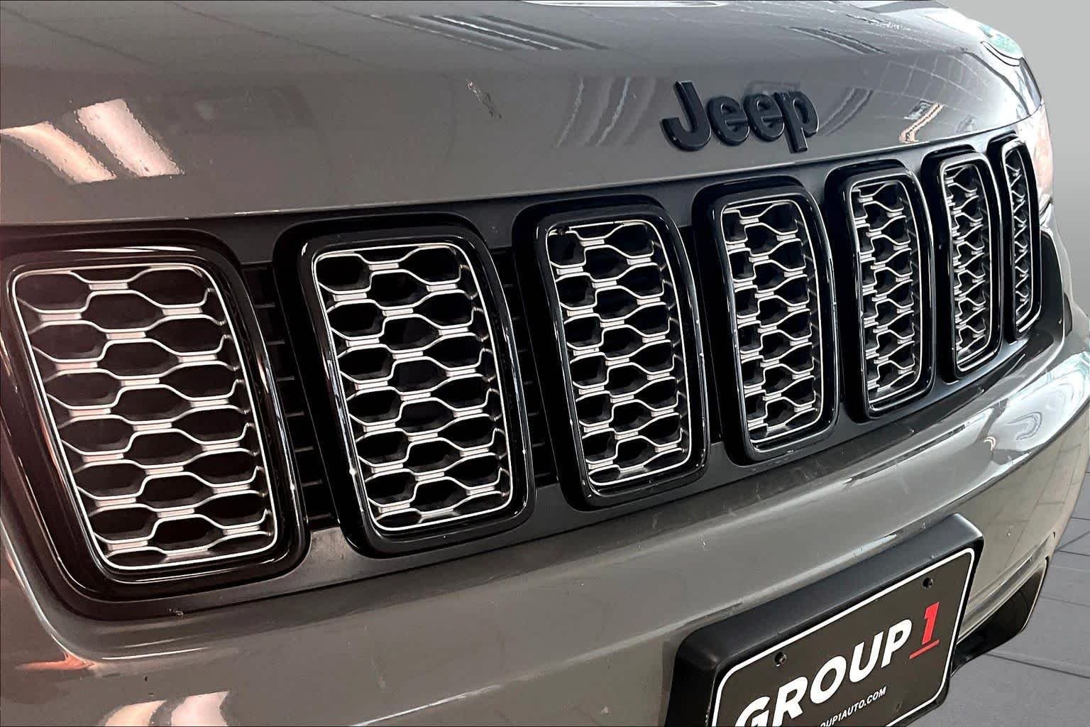 Used 2020 Sting-Gray Clearcoat Jeep Altitude image 28