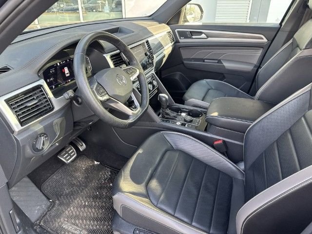 Used 2023 Black Volkswagen 3.6L V6 SEL Premium R-Line image 7