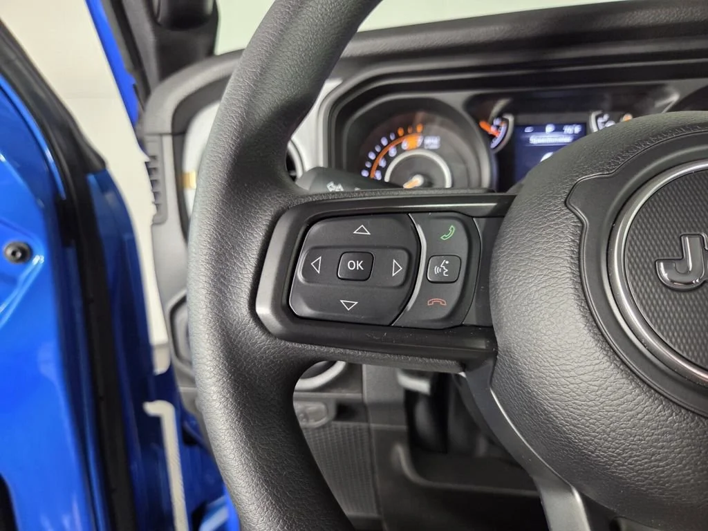 New 2026 Hydro Blue Pearl-Coat Exterior Paint Jeep Sport image 18