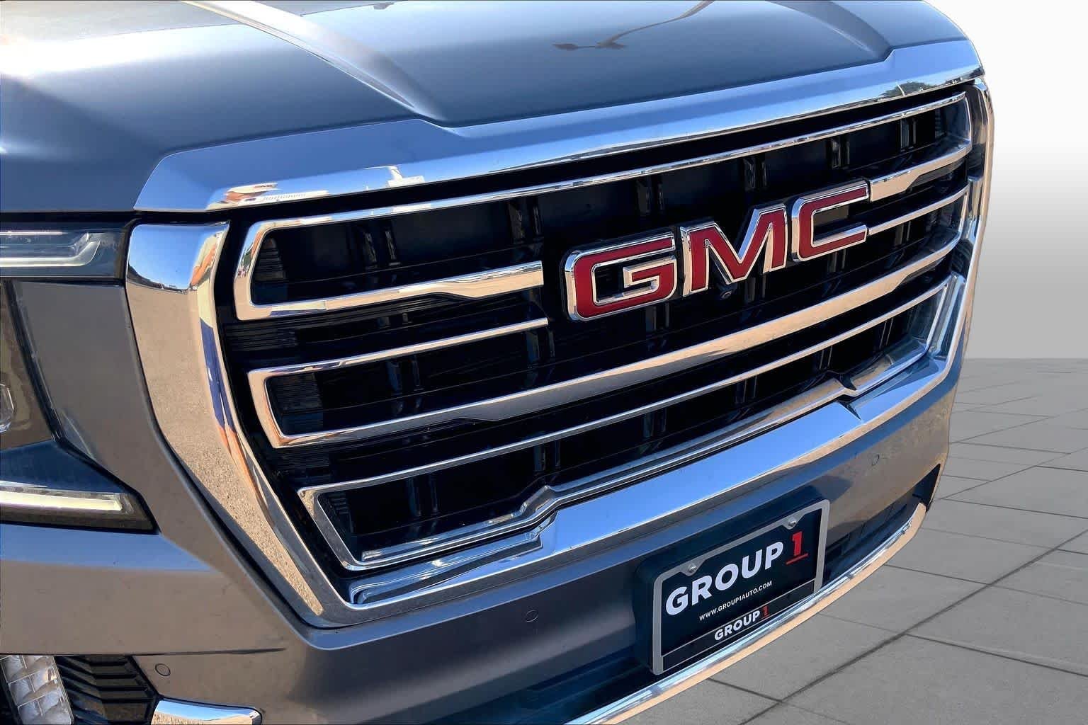 Used 2022 Satin Steel Metallic GMC SLT image 30