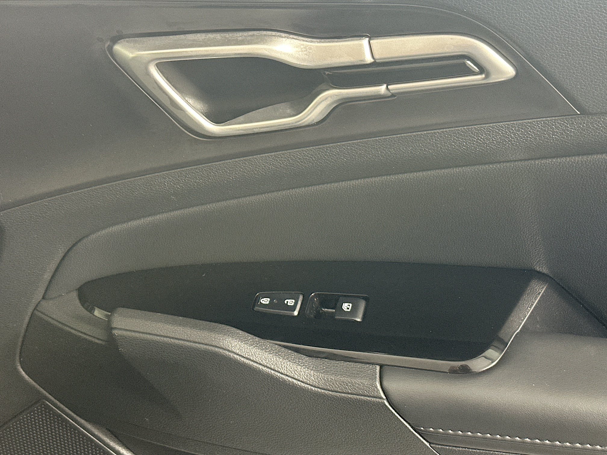 Used 2024 Ebony Black Kia EX image 29
