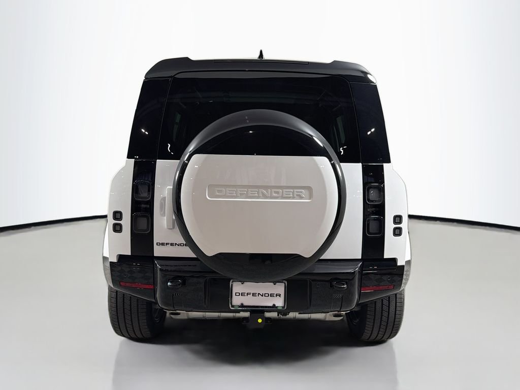 New 2026 Fuji White Land Rover X-Dynamic SE image 6