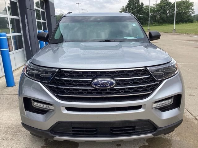 Certified Used 2023 Silver Ford XLT image 3