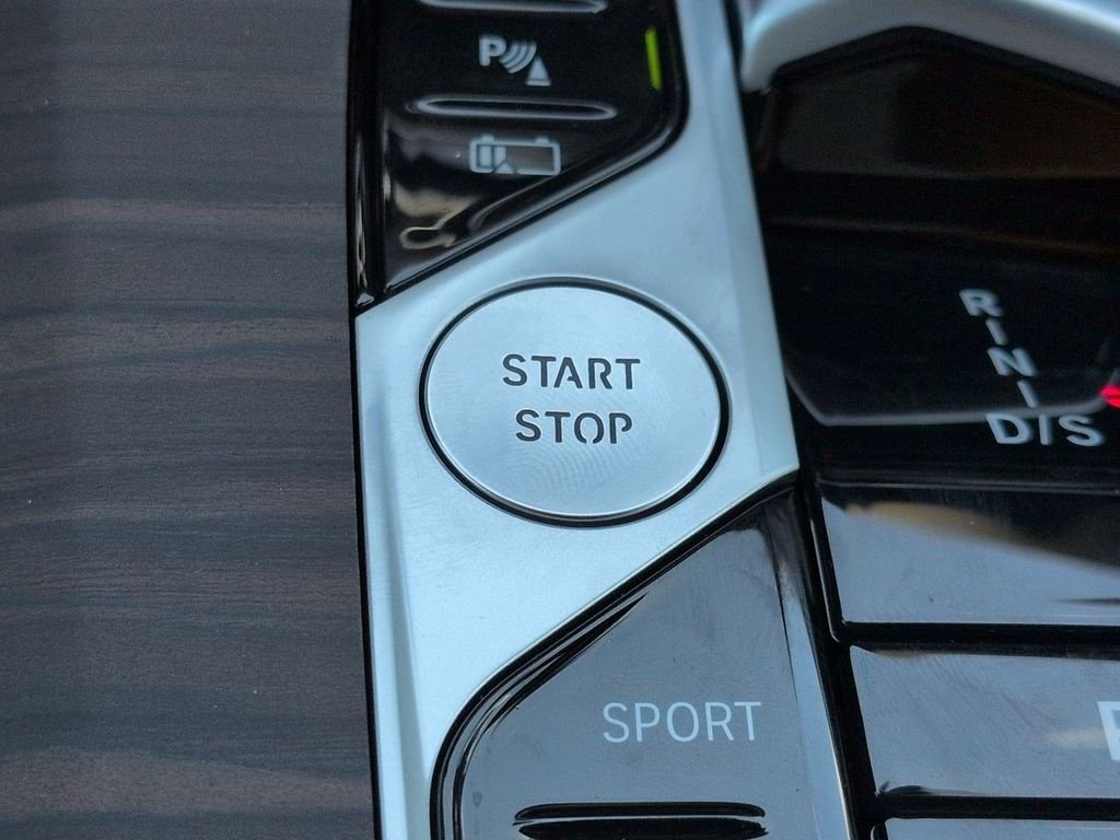 New 2026 Gray Metallic BMW xDrive50e image 29