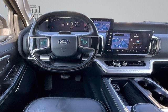 Used 2025 Agate Black Metallic Ford Platinum image 5