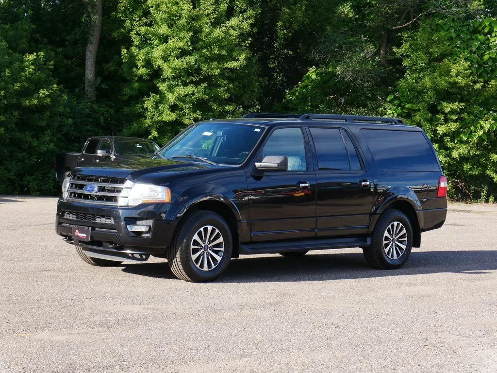 Used 2017 Black Ford XLT image 6