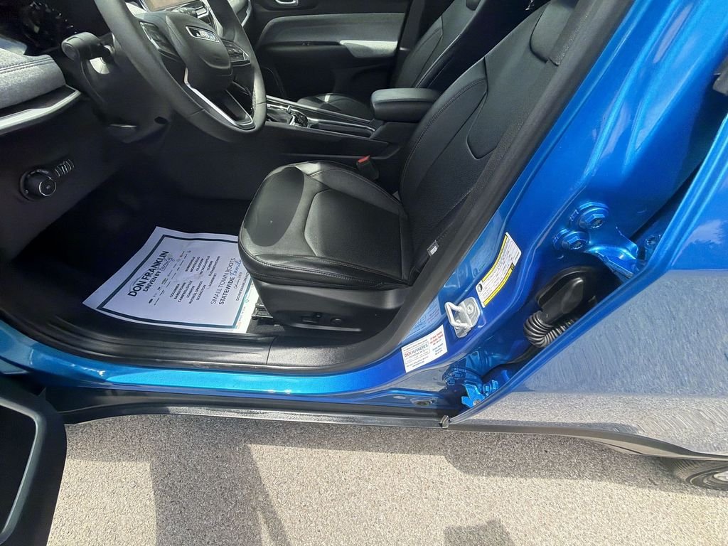 Used 2023 Blue Jeep Latitude Lux image 12