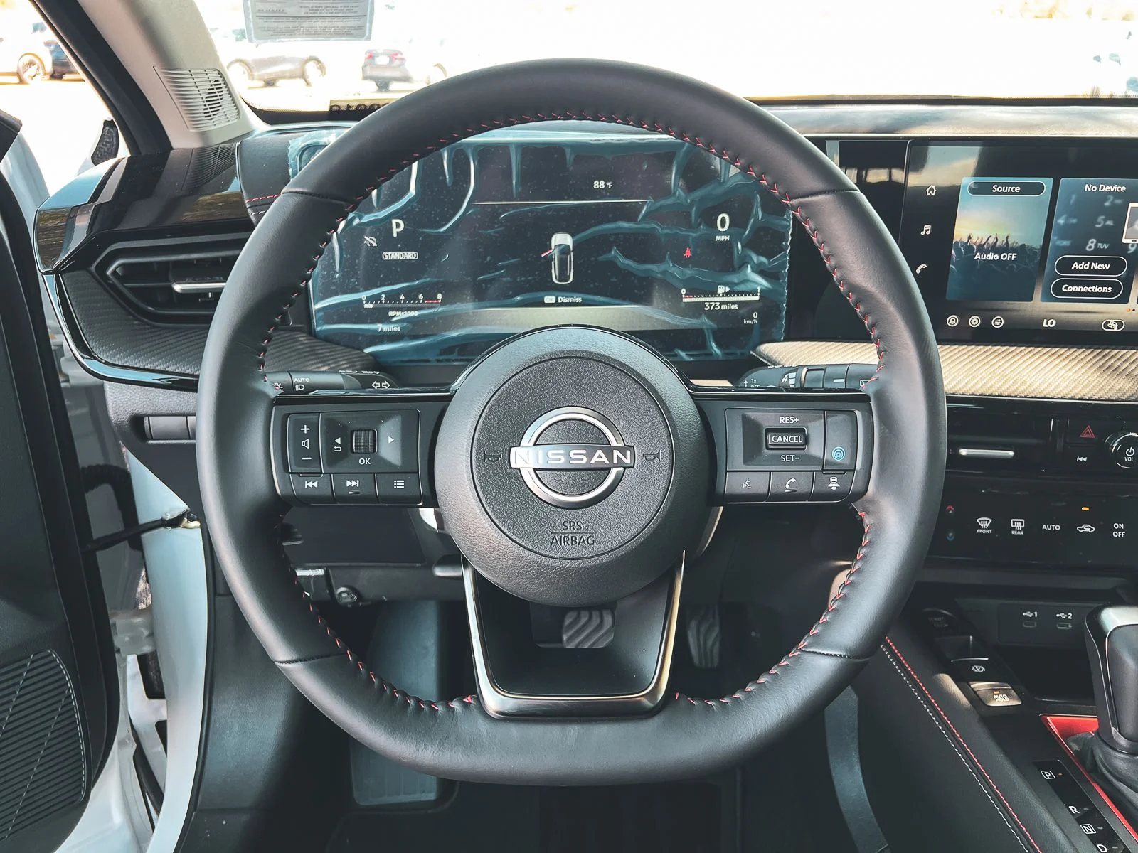 New 2026 Aspen White TriCoat / Super Black Two-tone Nissan SR image 18