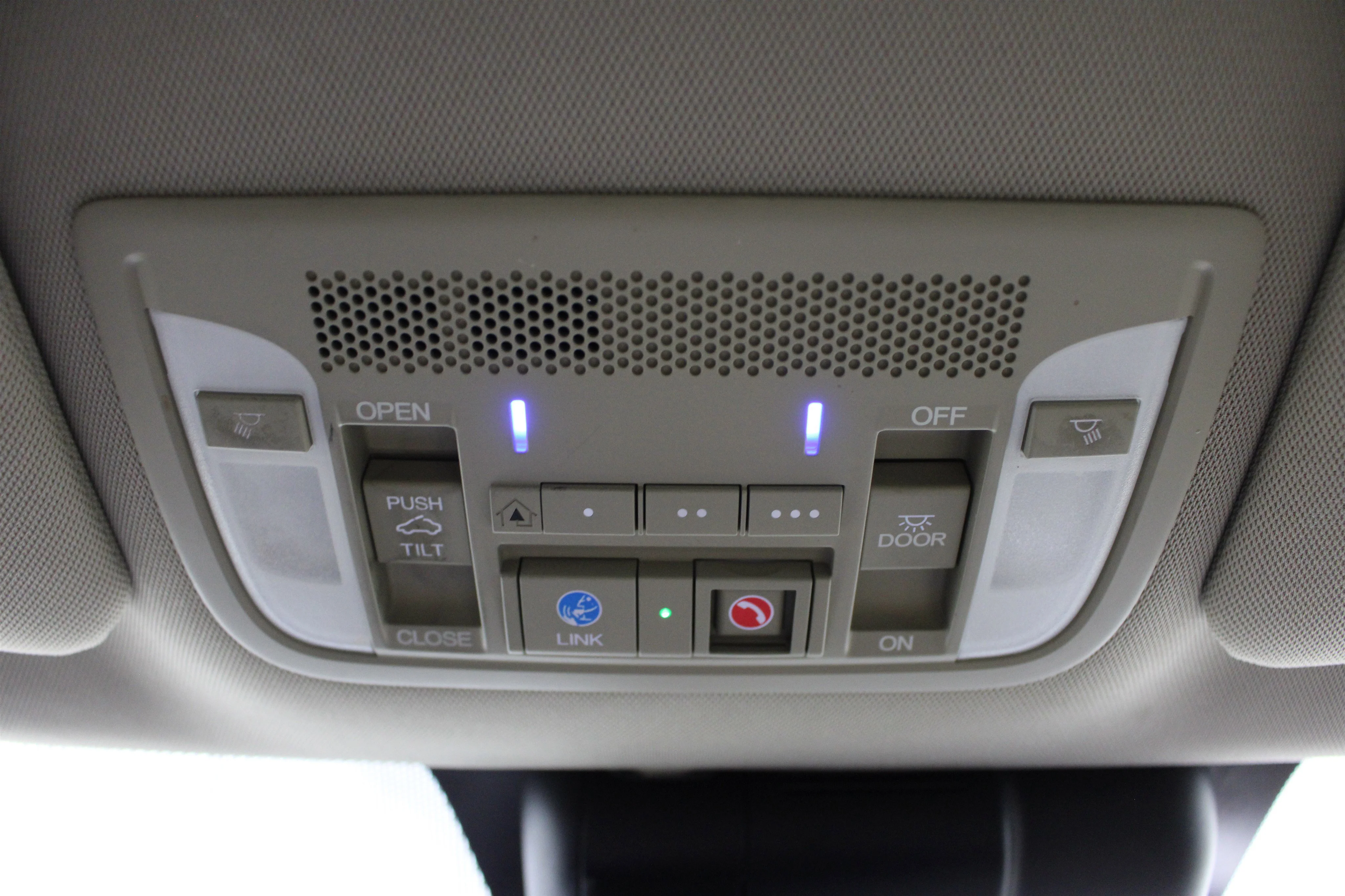 2016 Acura ILX Technology Plus - Photo 19