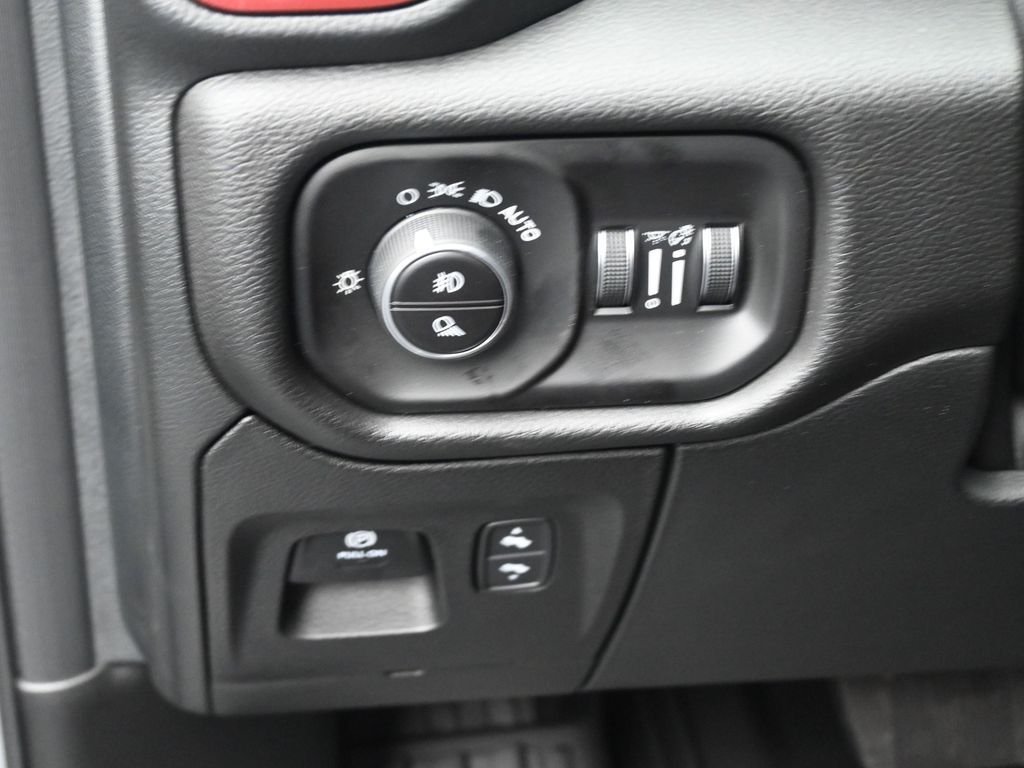 2026 RAM 1500 Rebel - Photo 18