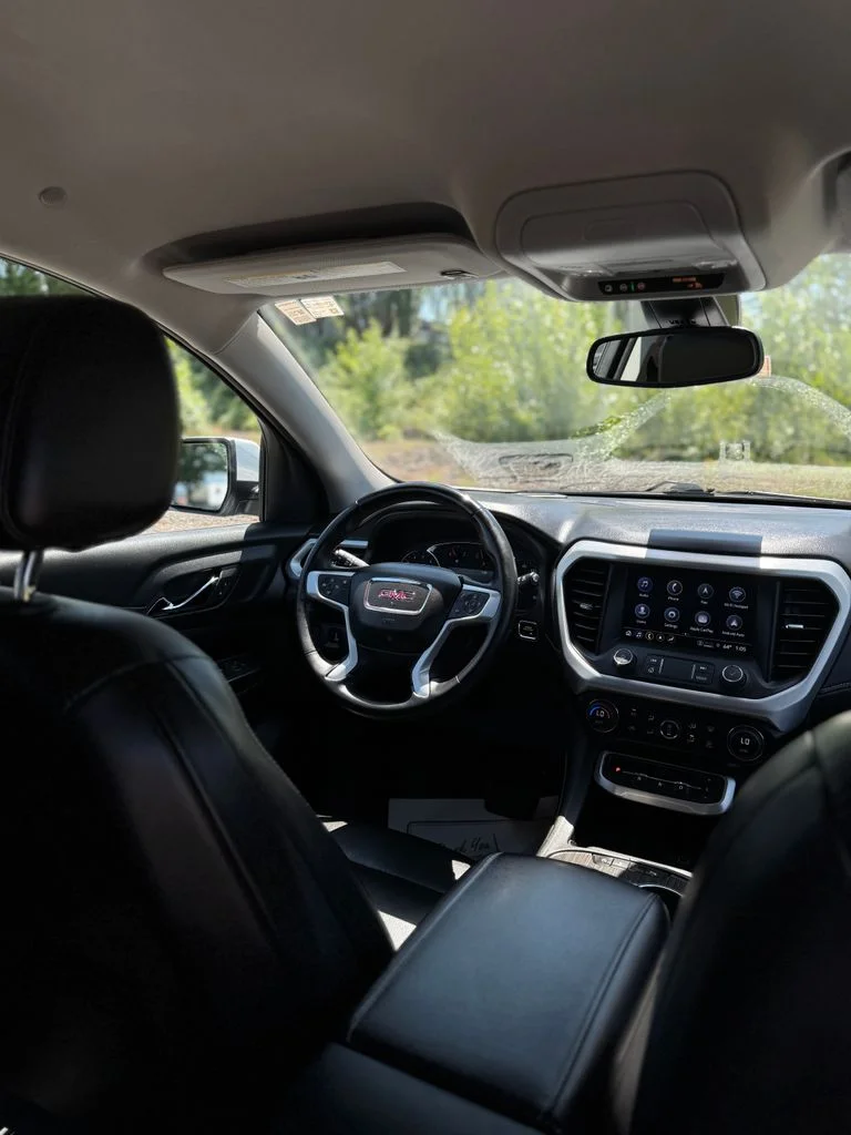 Used 2023 Summit White GMC SLT image 33
