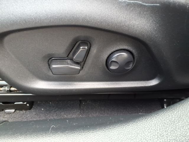 Used 2024 Blue Jeep Limited image 18