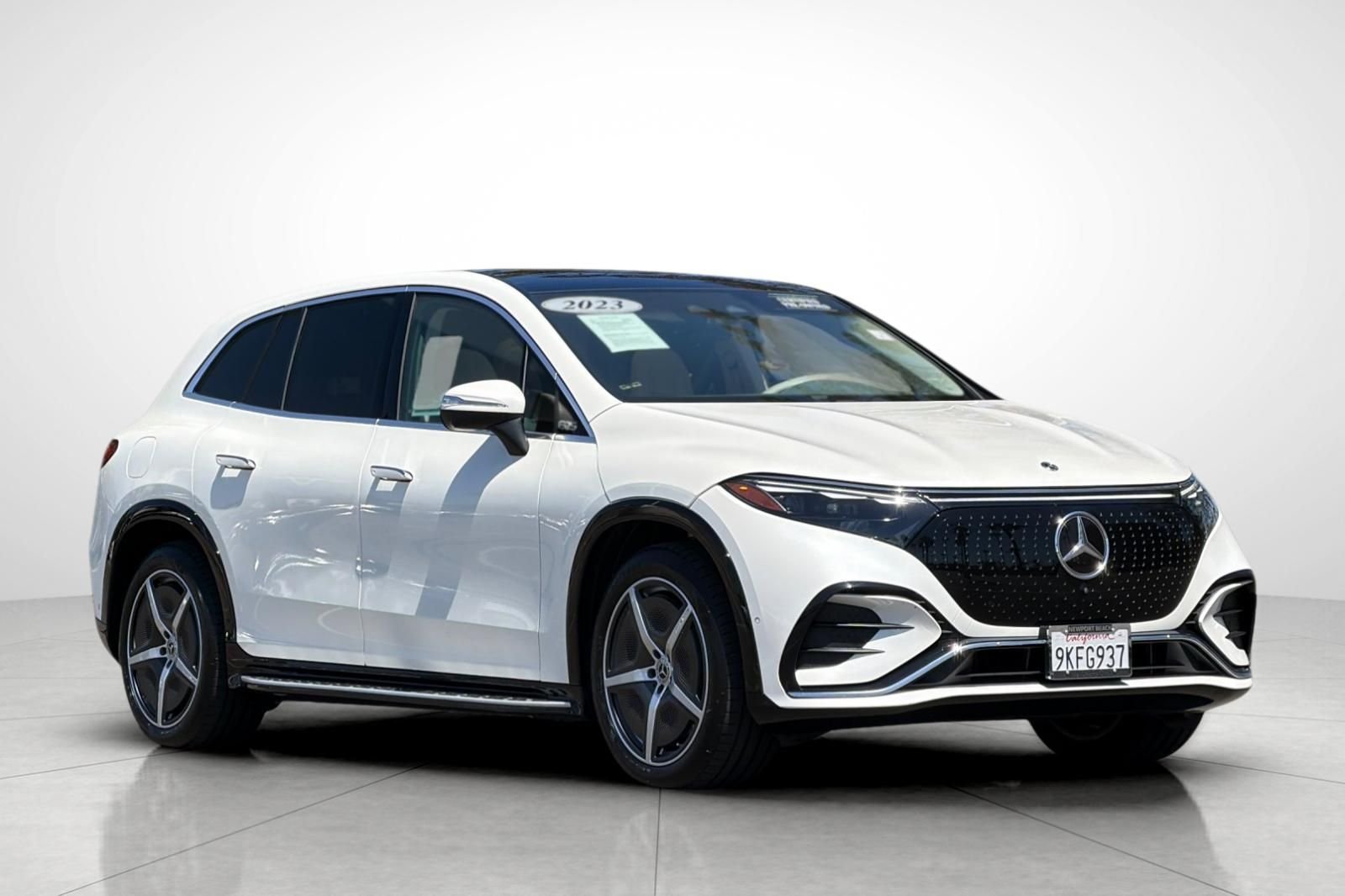 Certified Used 2023 White Mercedes-Benz 580 image 17