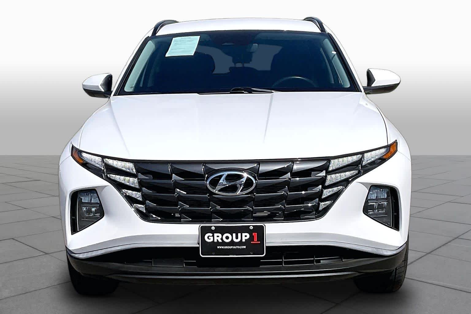 Used 2024 White Pearl Hyundai SEL image 4