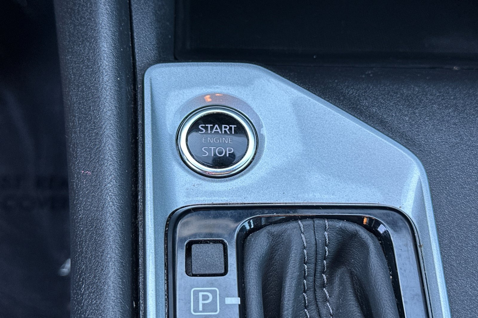Used 2025  Nissan 2.5 SV image 22