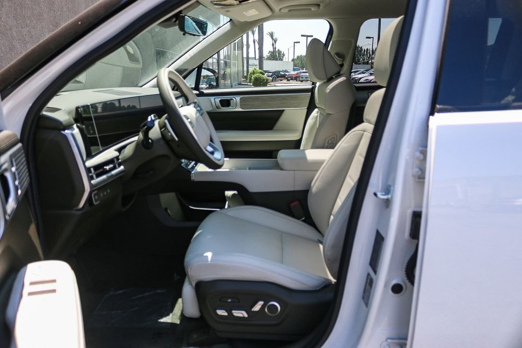 New 2025 White Hyundai Calligraphy image 21
