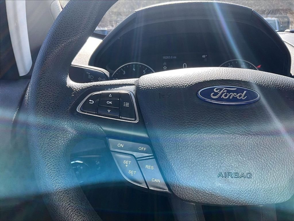 Used 2022 Silver Ford SE image 24