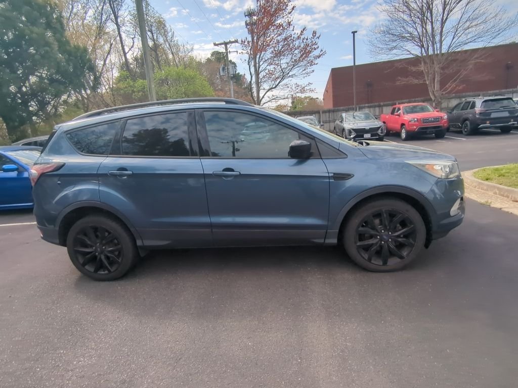 Used 2018 Ford Escape SE with VIN 1FMCU0GD9JUB21237 for sale in Richmond, VA