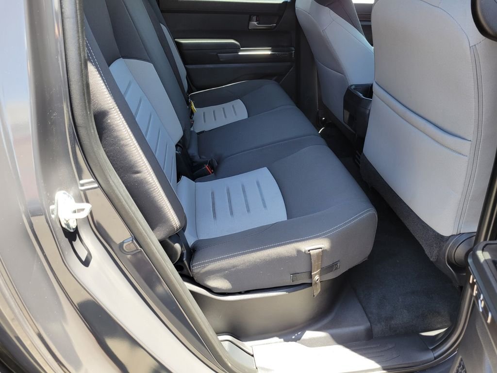Used 2025  Toyota  image 14