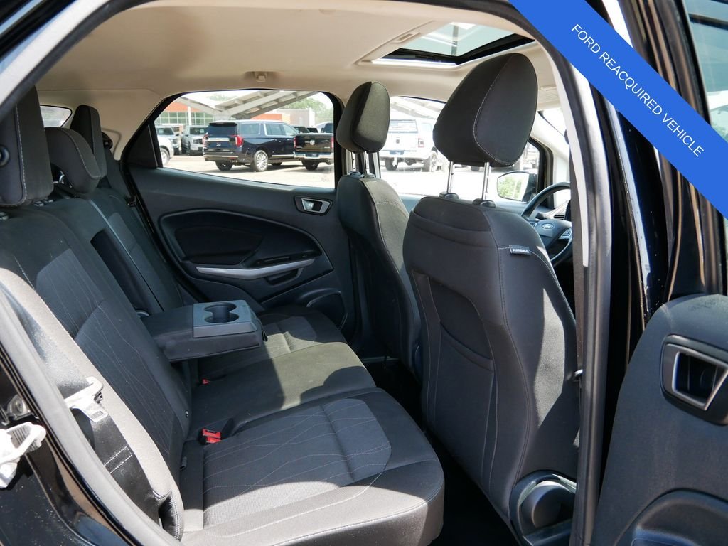 Used 2020 Black Ford SE image 9