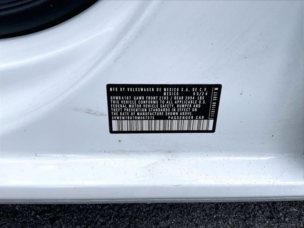 Used 2024 White Volkswagen 1.5T SE image 32