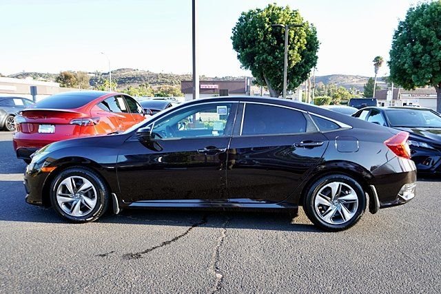 Used 2018 Purple Honda LX image 7