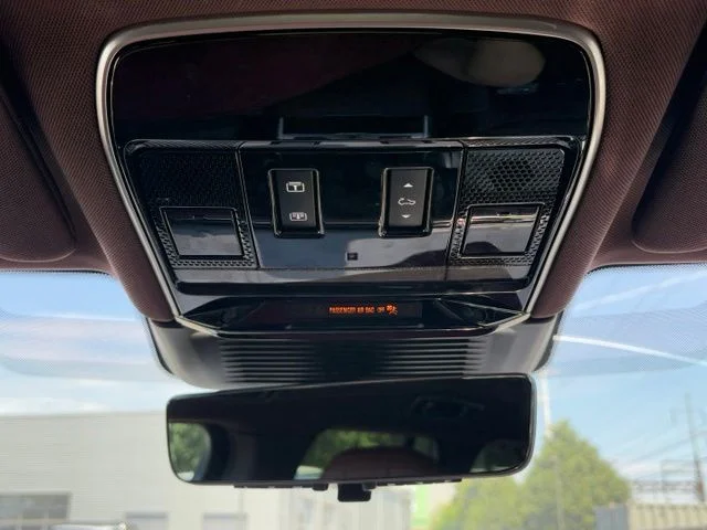 Certified Used 2023 Gray Land Rover SE image 34