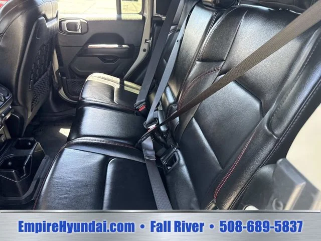 Used 2020  Jeep Rubicon image 14