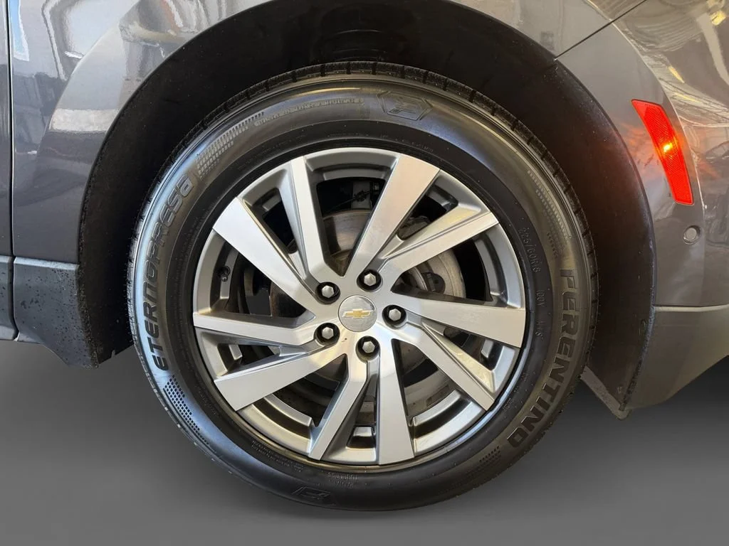 Used 2022 IRON GRAY METALLIC Chevrolet Premier image 9