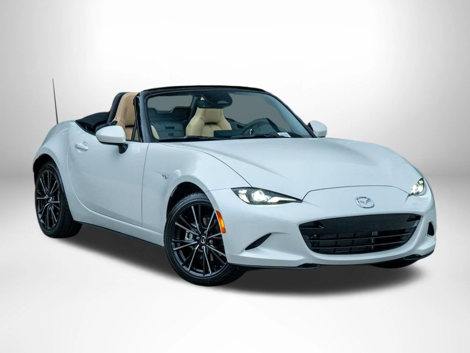 Used 2026 Snowflake White Pearl Mica Mazda Grand Touring image 1