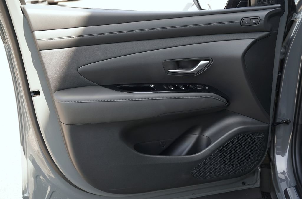 New 2026 Hampton Gray Hyundai Limited image 38