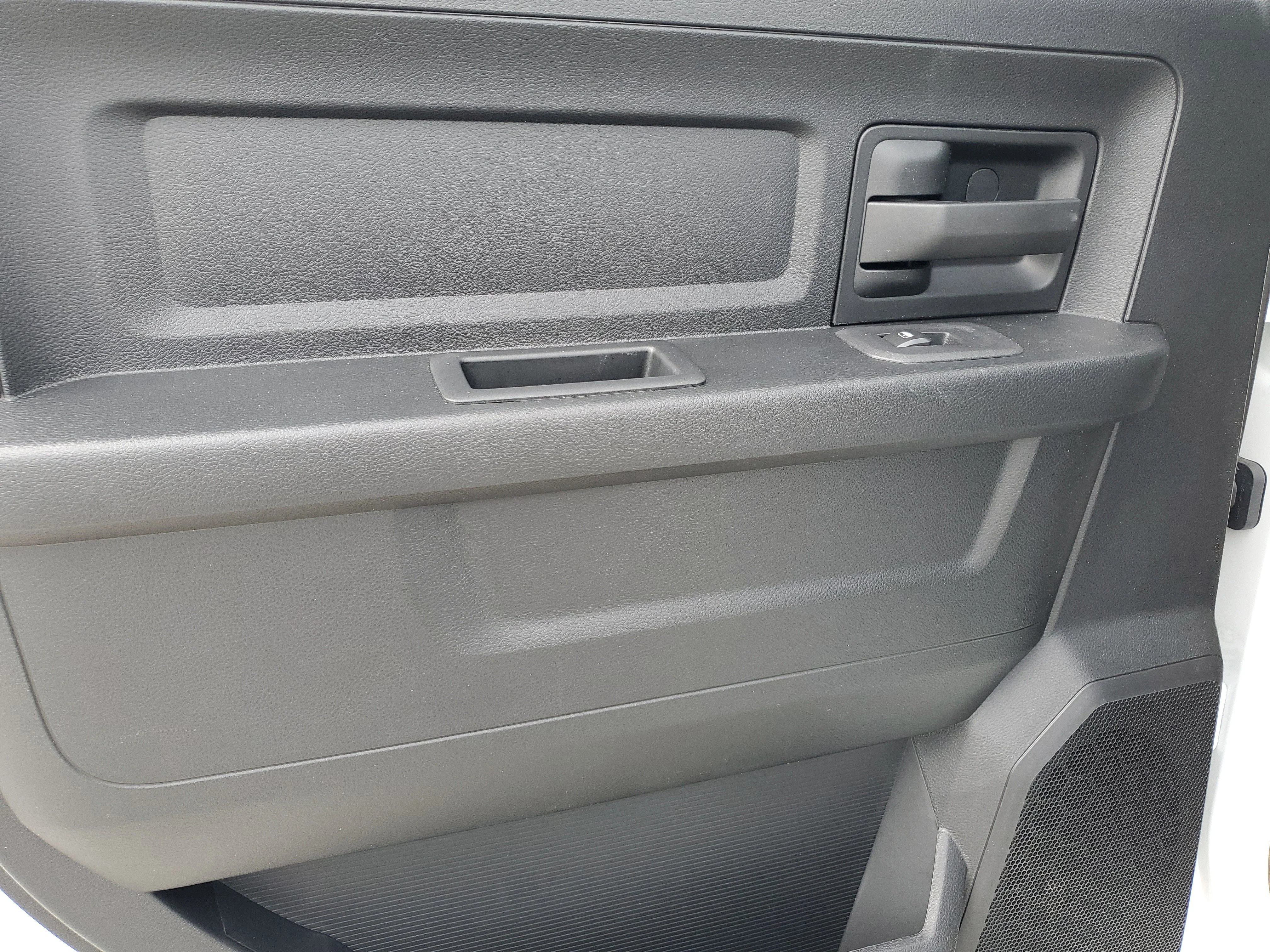 New 2026 Bright White Clear-Coat Exterior Paint RAM Tradesman image 13