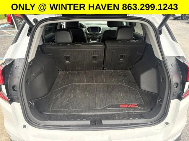 Used 2023 White GMC SLT image 11