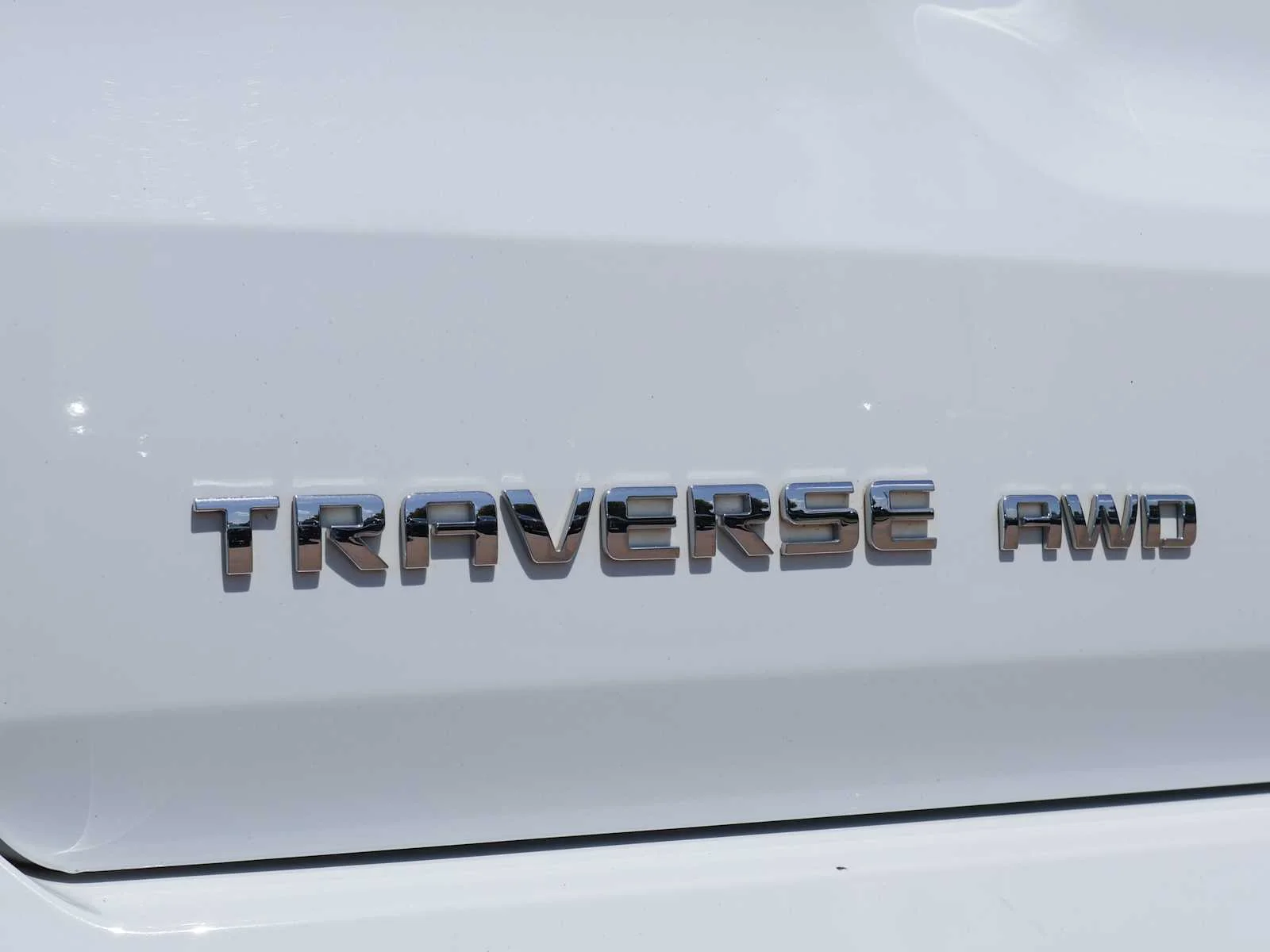 Used 2019 Summit White Chevrolet High Country image 11