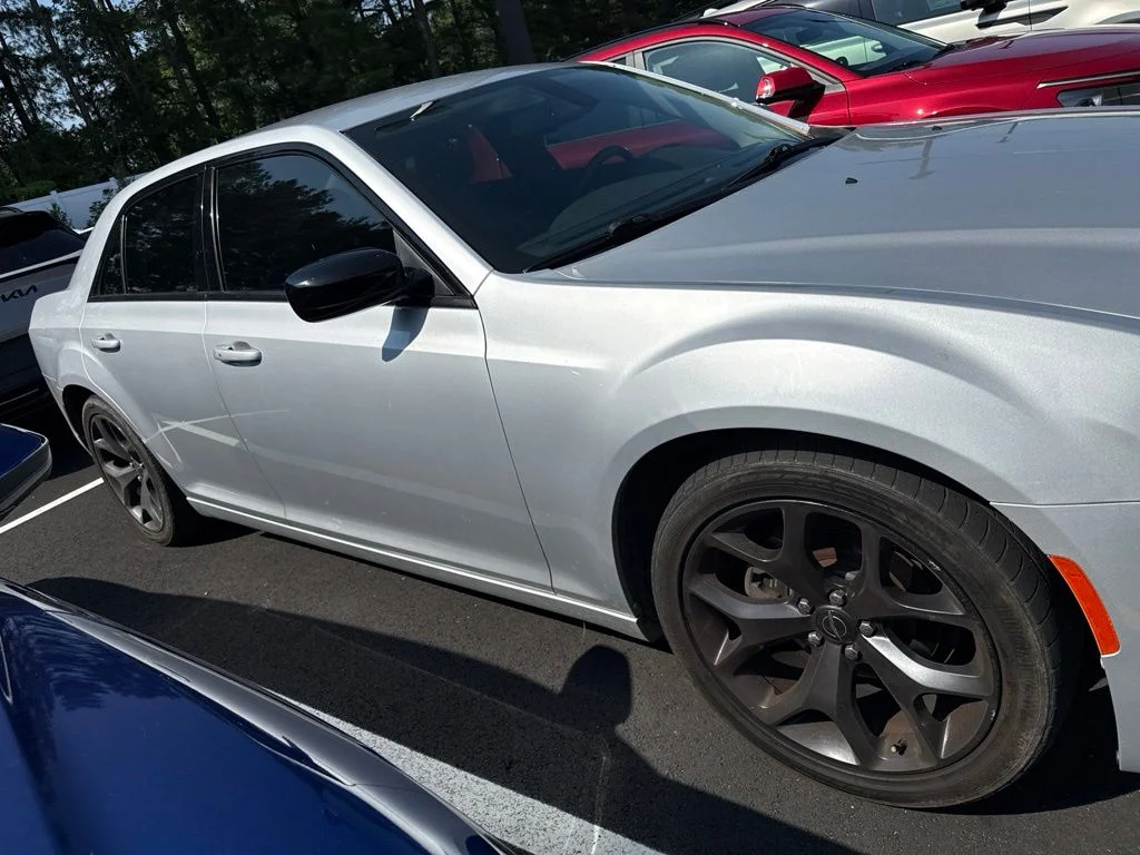Used 2020 Chrysler 300 Touring with VIN 2C3CCAAG8LH209268 for sale in Mechanicsville, VA