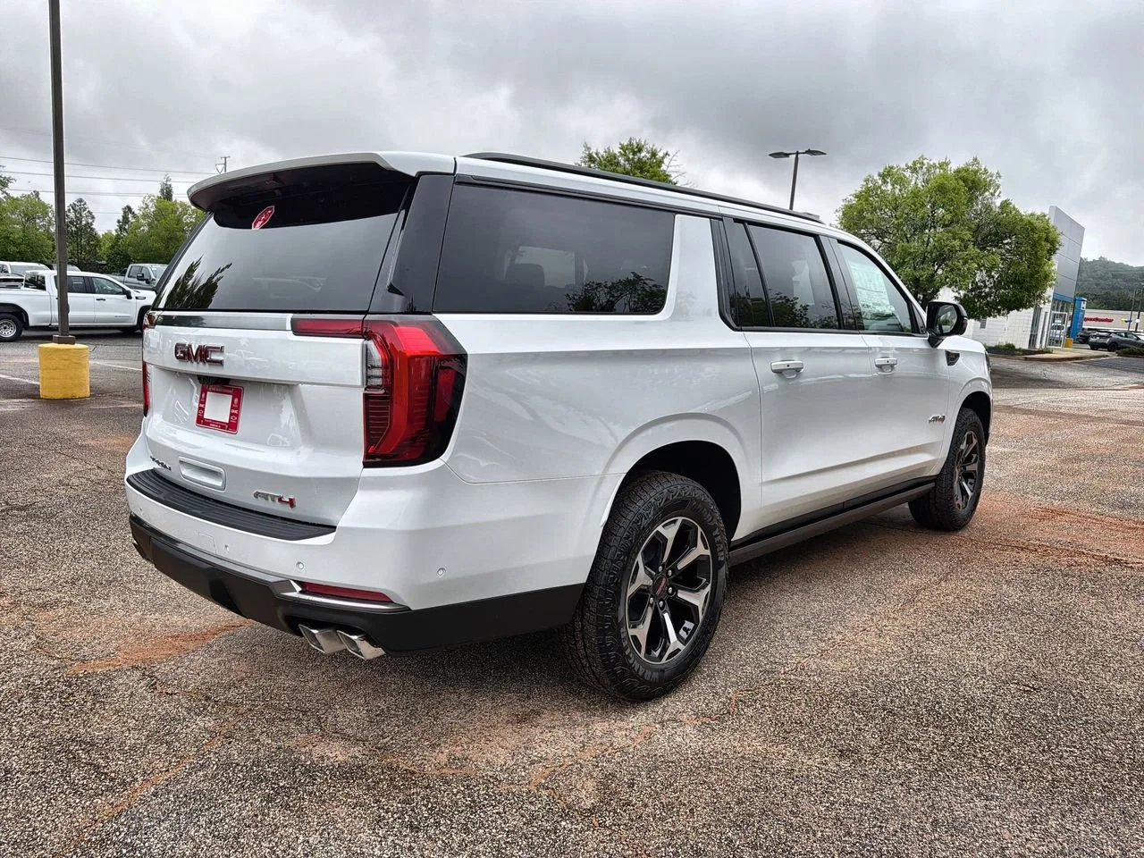 New 2026 Summit White GMC AT4 image 8