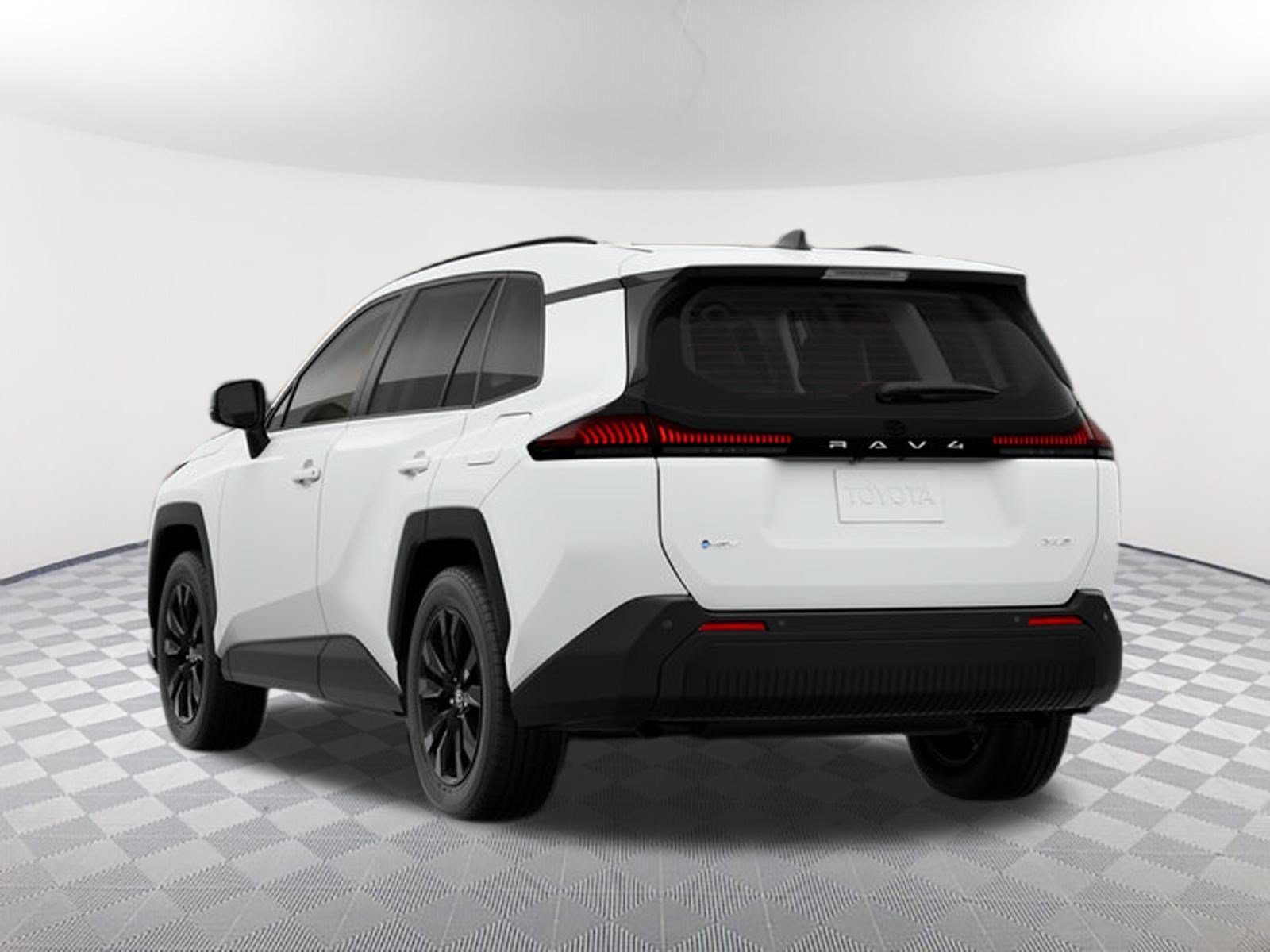 New 2026 Ice Cap Toyota XLE Premium image 7