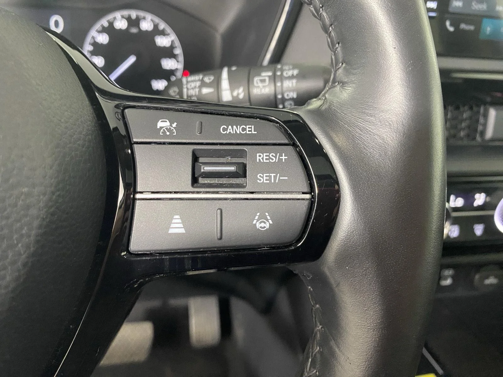 Used 2023 Still Night Pearl Honda EX-L image 15