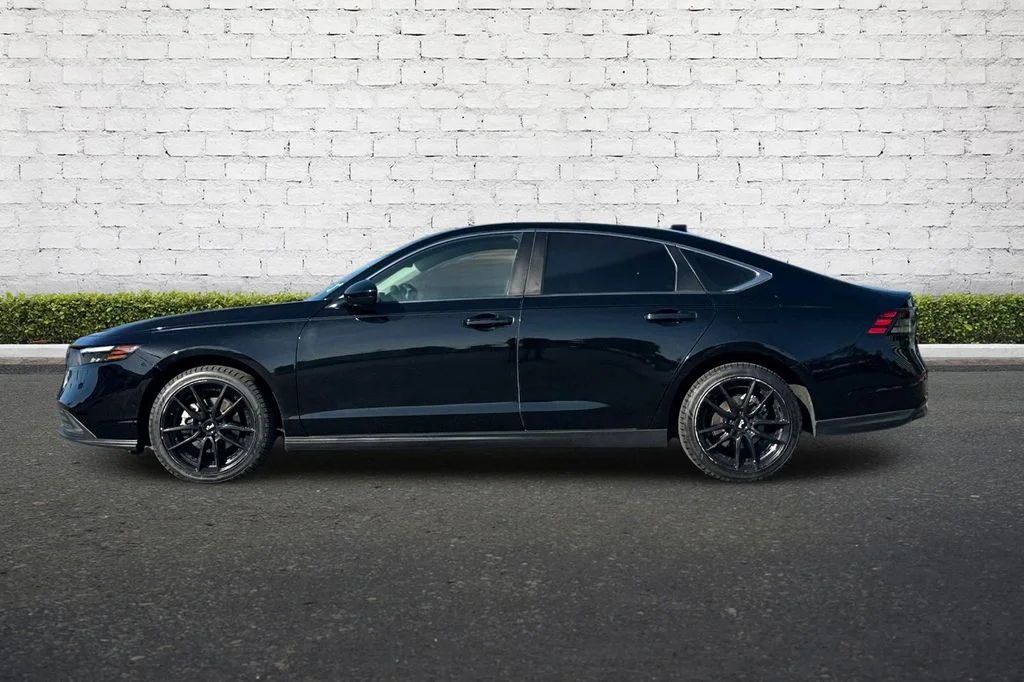 2023 Honda Accord LX - Photo 7