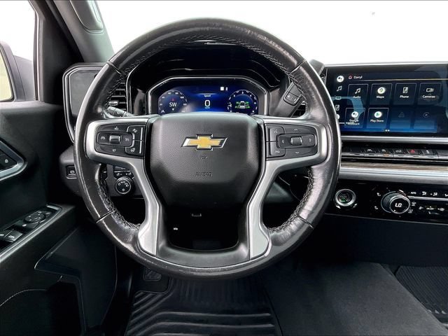 Used 2022 Summit White Chevrolet LT image 17