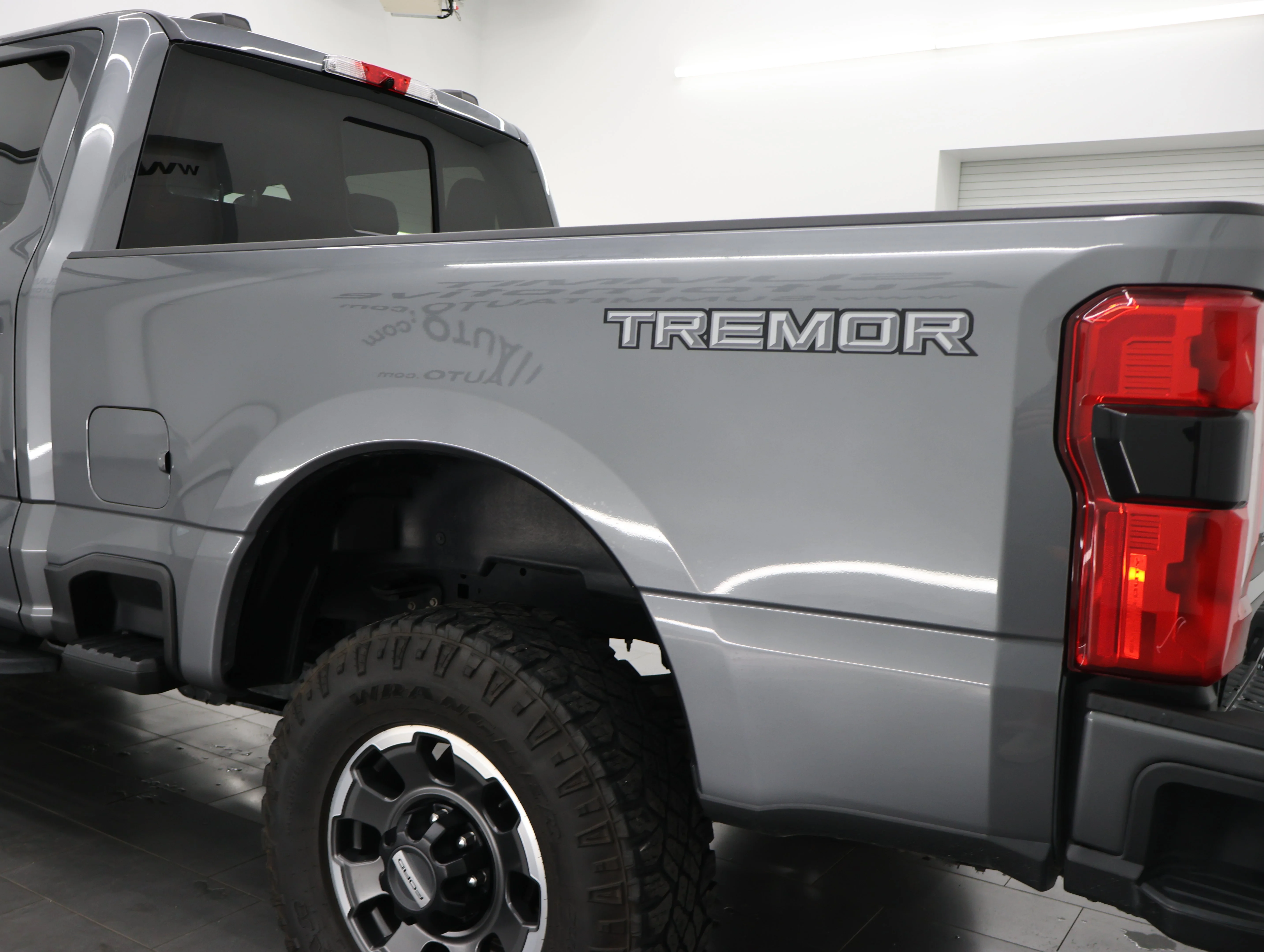 Used 2023 Carbonized Gray Metallic Ford XLT image 34