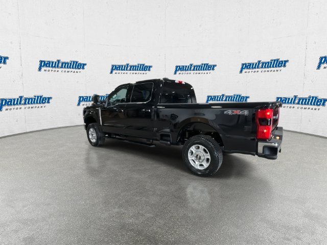 New 2027 Black Ford XLT image 8