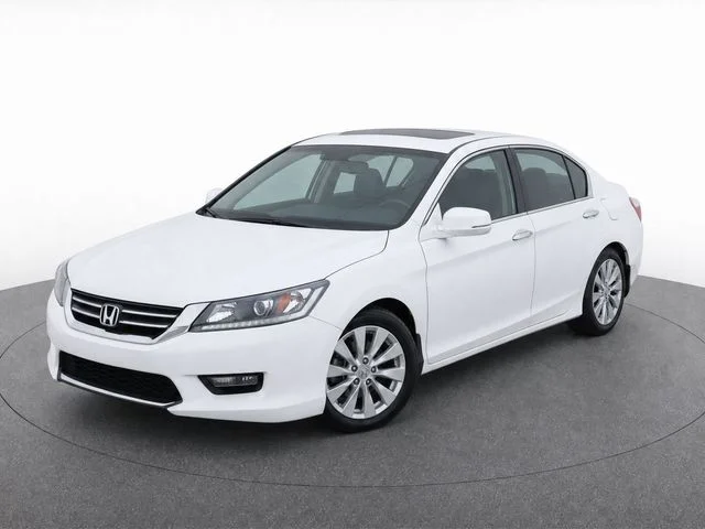 Used 2015  Honda EX-L image 1
