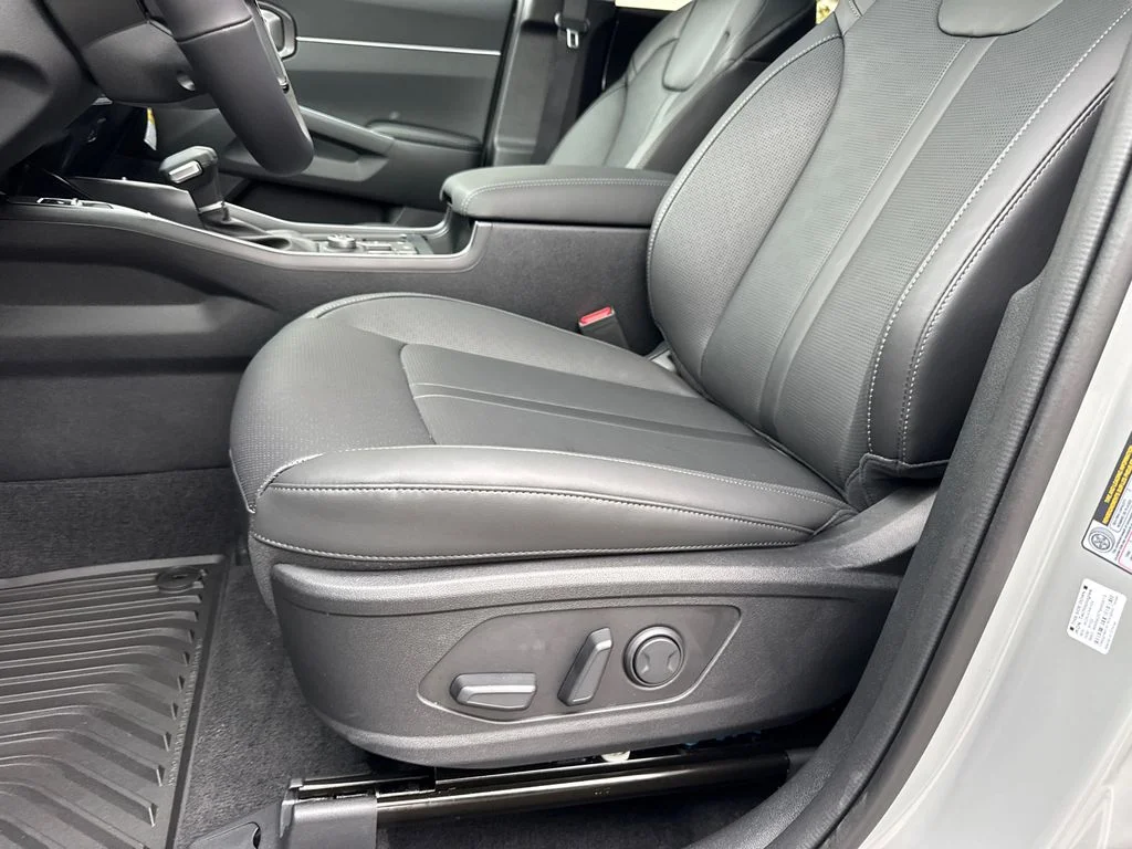 New 2026 Gray Kia S image 10
