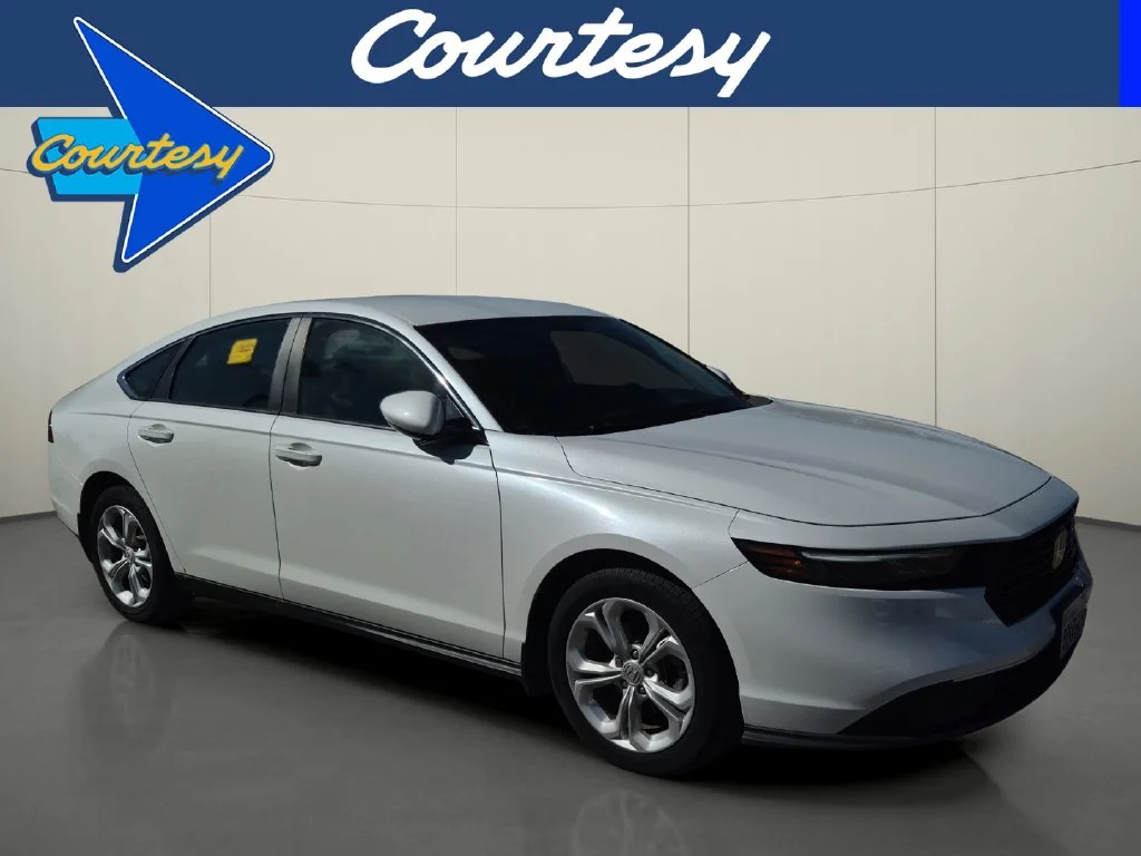 Used 2024 White Honda LX image 1