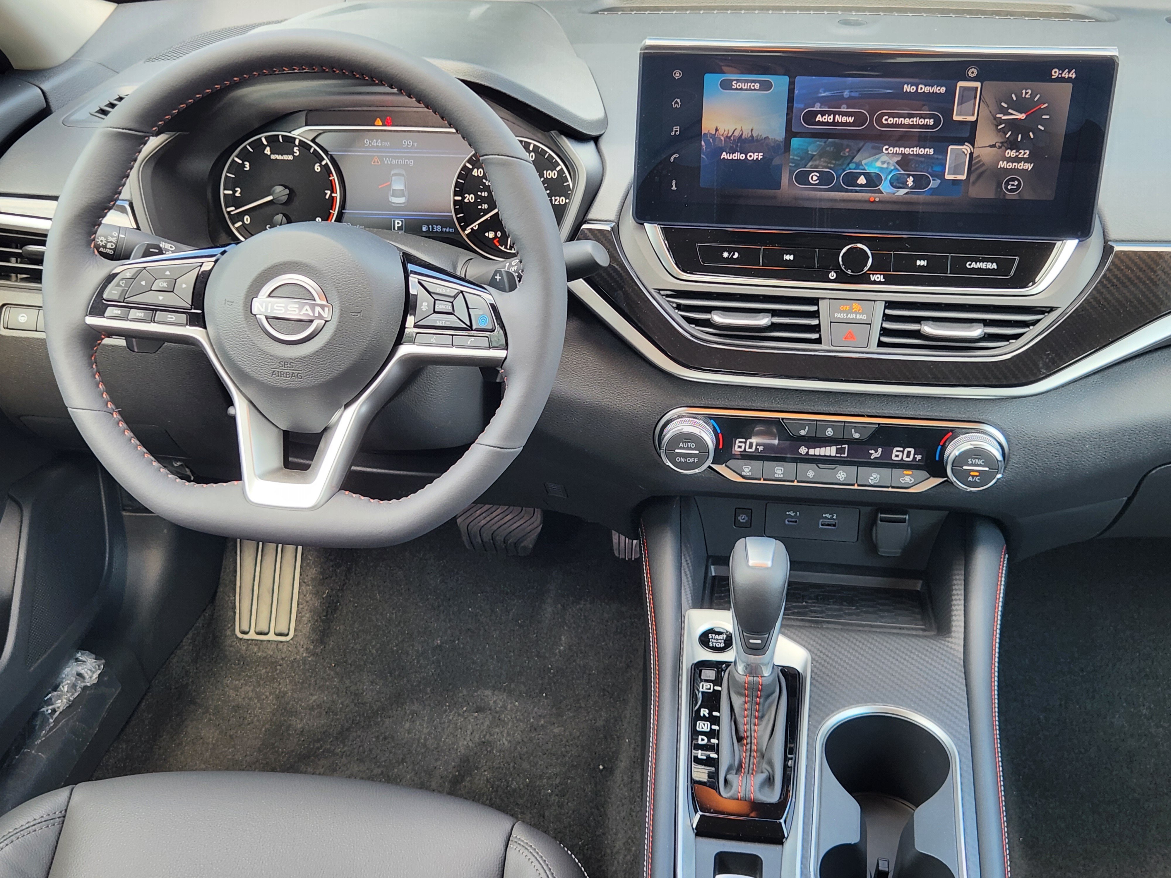 New 2026 Gray Sky Pearl / Super Black Two-tone Nissan SR image 27