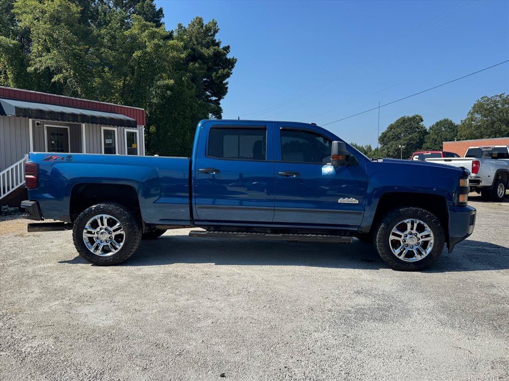 Used 2015 DEEP OCEAN BLUE METALLIC Chevrolet High Country image 2